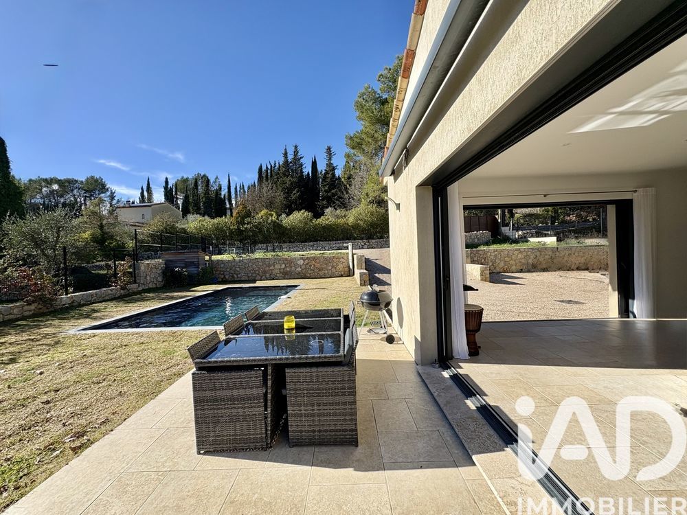 � vendre  Maison Montauroux (83440)