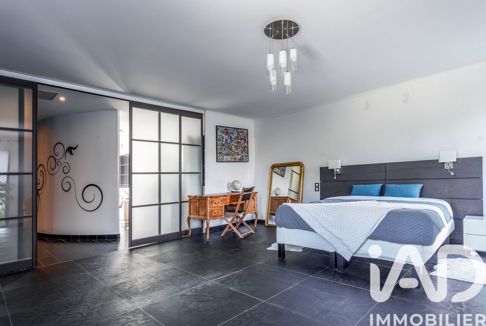 � vendre  Maison Saint-Cyr-sur-Loire (37540)