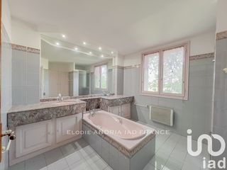  Maison � vendre 4 pi�ces 165 m�