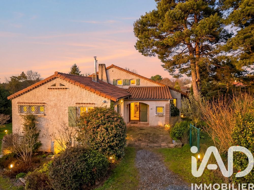 � vendre  Maison Vaugneray (69670)