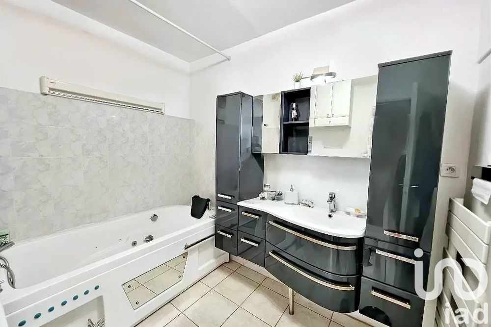 � vendre  Appartement Sanary-sur-Mer (83110)