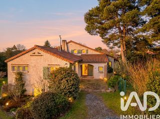  Maison � vendre 7 pi�ces 228 m�