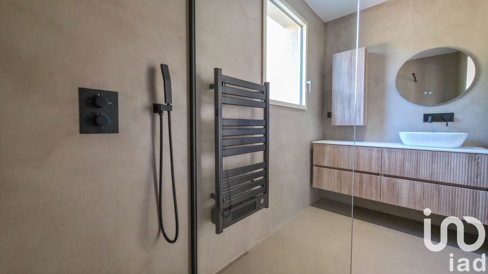 � vendre  Maison Saint-Quentin-la-Poterie (30700)