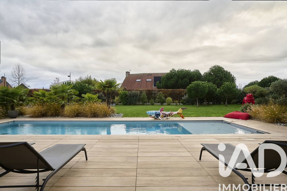 � vendre  Villa Camphin-en-P�v�le (59780)