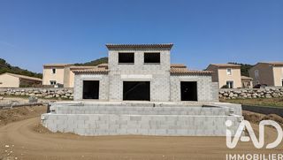  Maison � vendre 4 pi�ces 819 m�