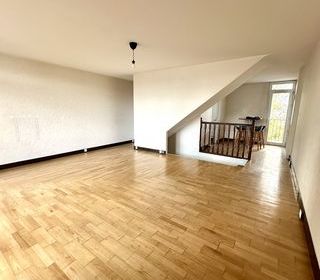  Appartement � louer 4 pi�ces 85 m�