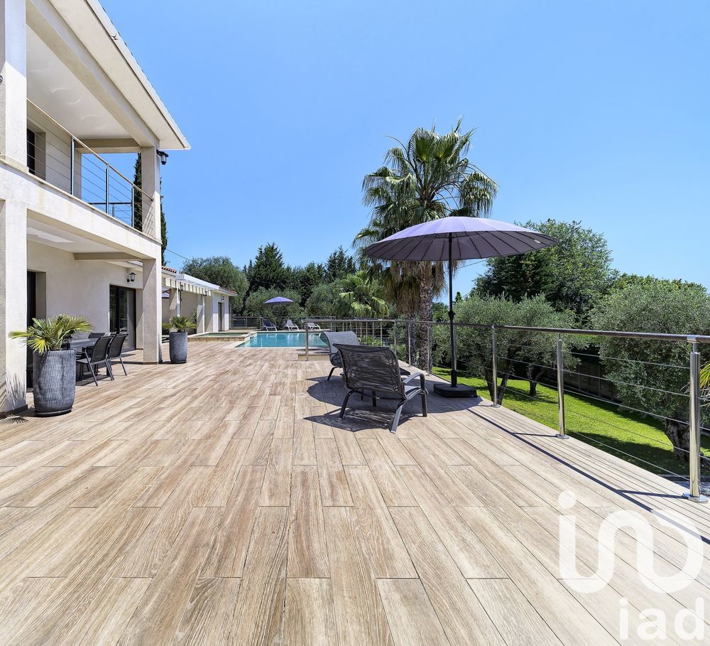 � vendre  Villa Ch�teauneuf-Grasse (06740)