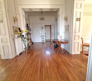  Maison � vendre 15 + pi�ces 270 m�