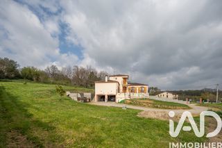  Maison � vendre 6 pi�ces 219 m�