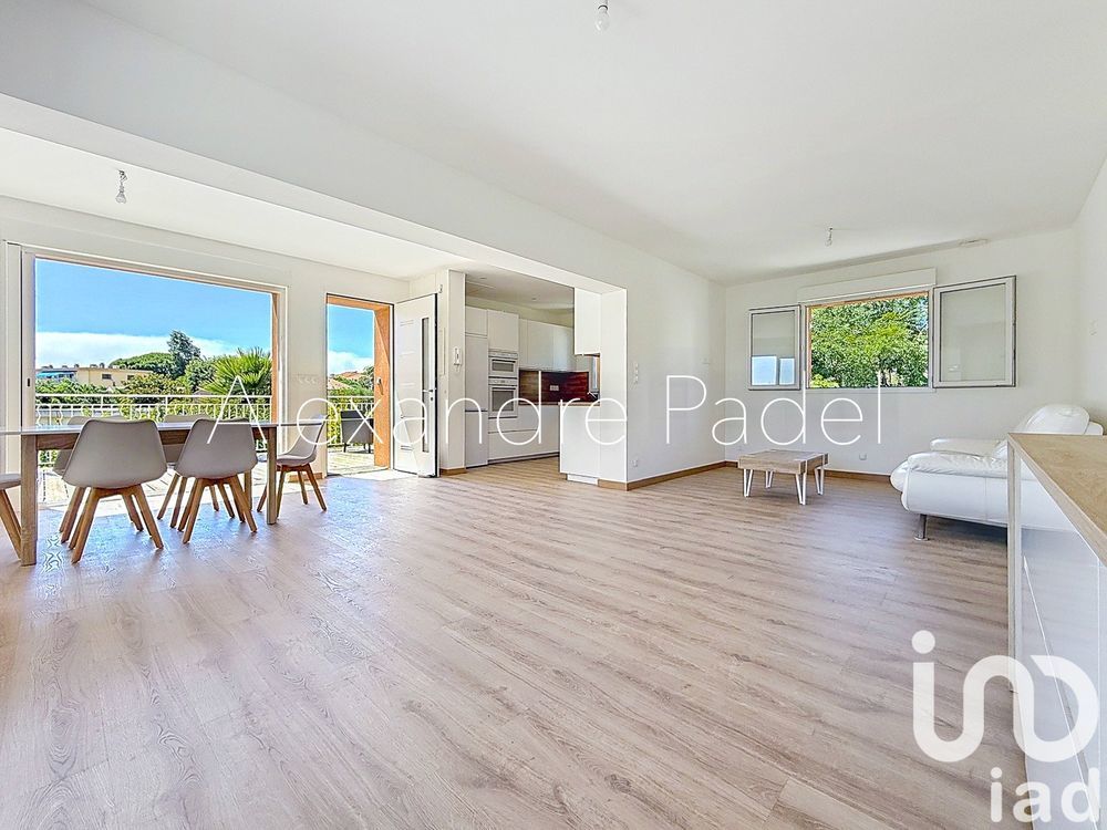 � vendre  Appartement Sanary-sur-Mer (83110)