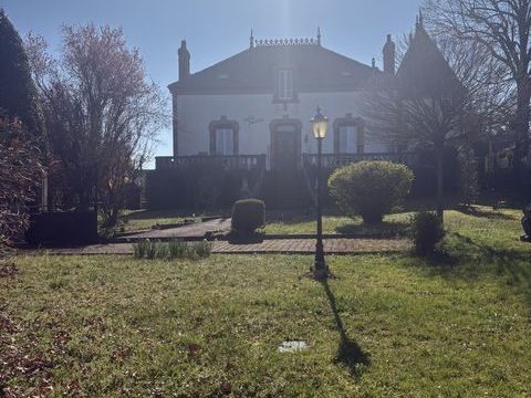   Vente G�te 5 pi�ces Maison - 5 pi�ce(s) - 169 m�