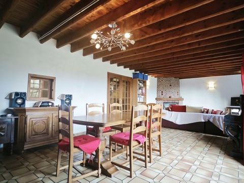   Vente Maison/villa 8 pi�ces Maison - 8 pi�ce(s) - 217 m�