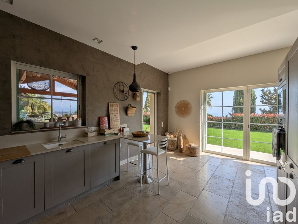 � vendre  Maison Antibes (06600)