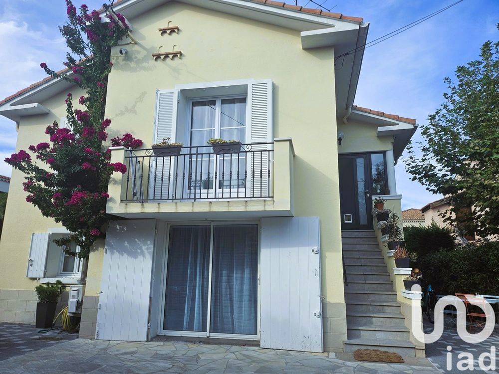 � vendre  Maison Saint-Rapha�l (83700)