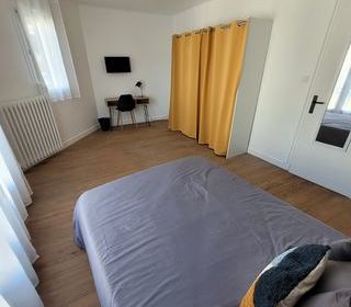  Maison � louer 7 pi�ces 195 m�