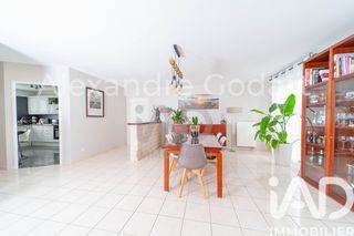  Maison � vendre 8 pi�ces 211 m�