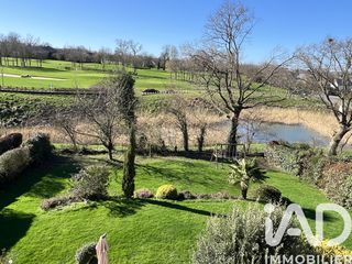  Maison � vendre 8 pi�ces 198 m�