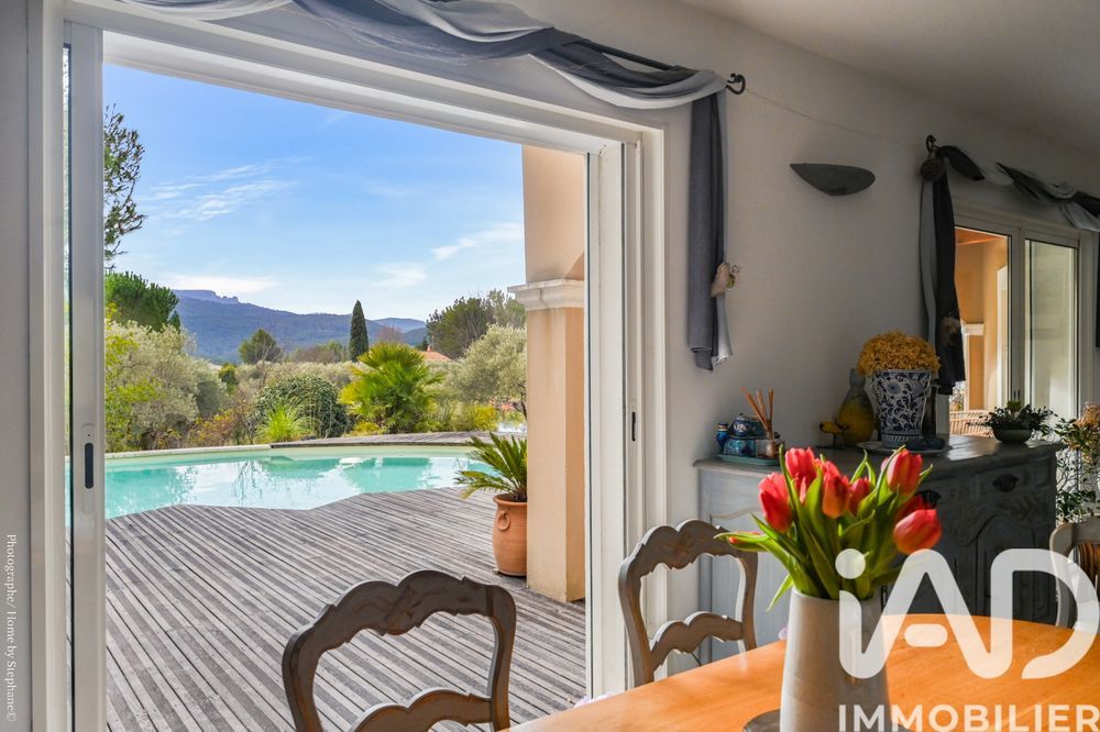 � vendre  Maison Saint-Zacharie (83640)