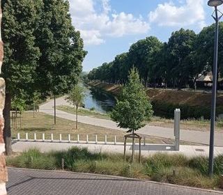  Immeuble � vendre 97 m�