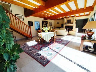  Villa � vendre 6 pi�ces 220 m�