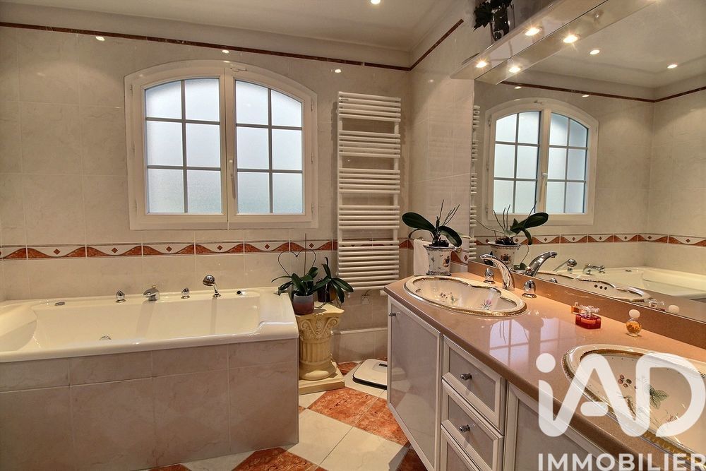 � vendre  Maison Villecresnes (94440)