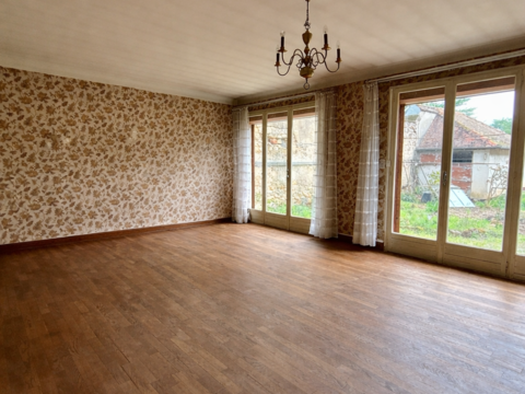   Vente Maison/villa 6 pi�ces Maison - 6 pi�ce(s) - 145 m�