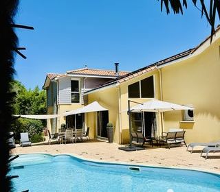  Villa � vendre 10 pi�ces 330 m�