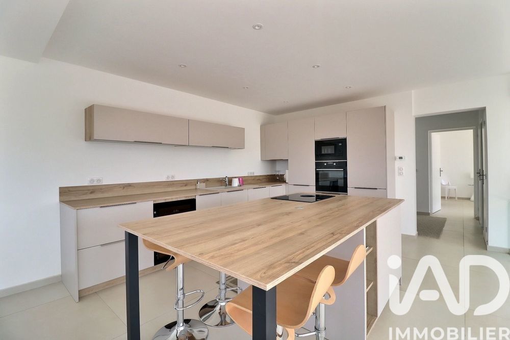 � vendre  Maison Carqueiranne (83320)