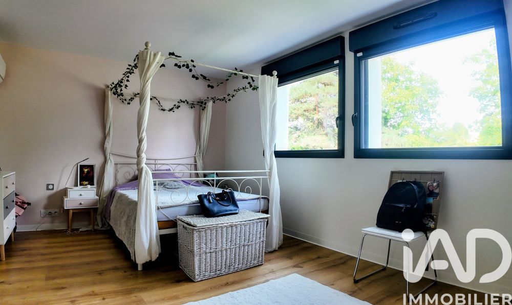 � vendre  Villa Sury-le-Comtal (42450)