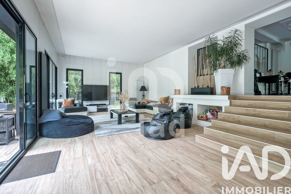 � vendre  Villa Lamorlaye (60260)