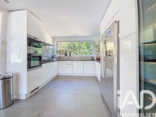  Villa � vendre 6 pi�ces 200 m�