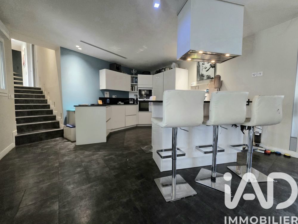 � vendre  Villa Contes (06390)