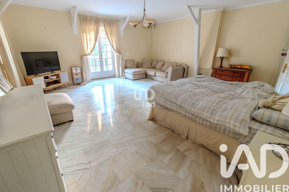 � vendre  Villa Lamorlaye (60260)