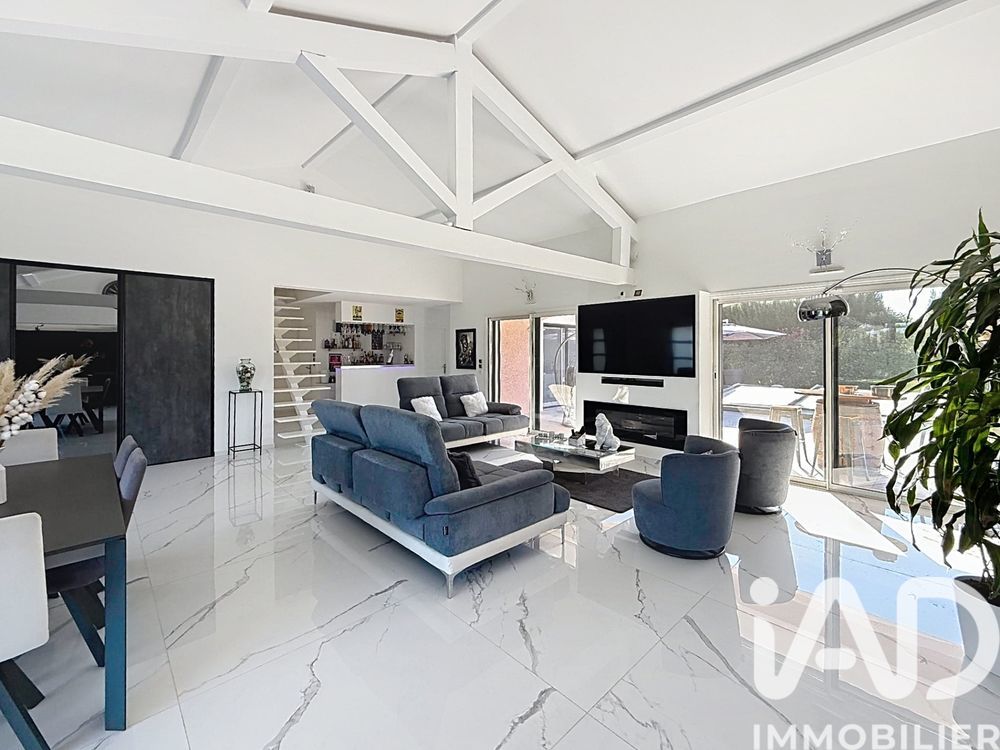 � vendre  Maison Balbigny (42510)