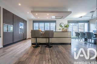  Maison � vendre 6 pi�ces 220 m�