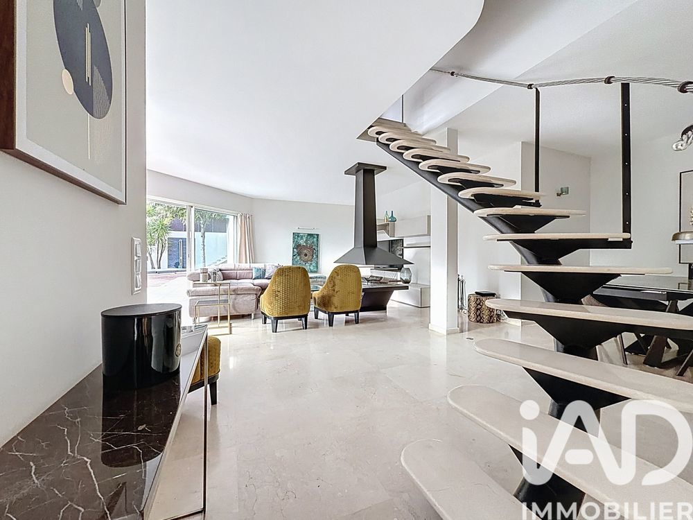 � vendre  Maison Roquebrune-Cap-Martin (06190)