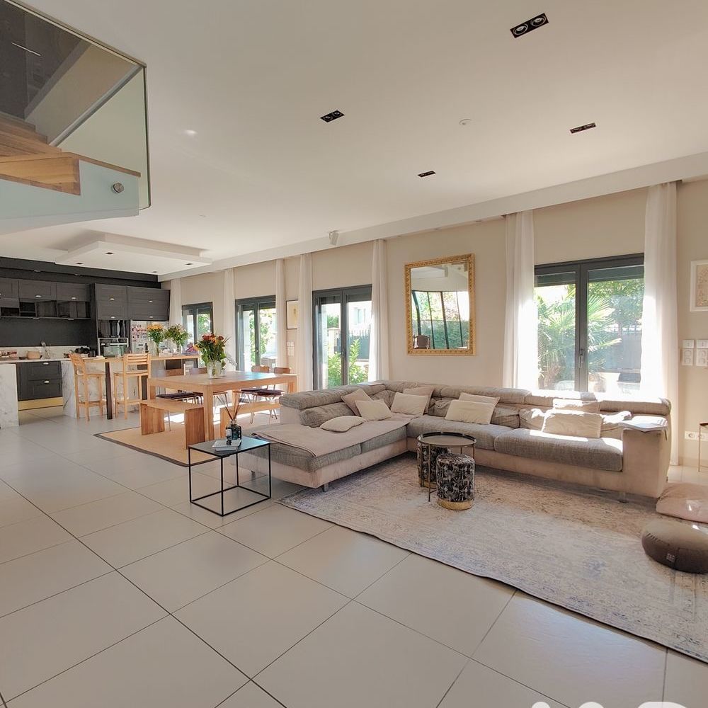 � vendre  Maison Carri�res-sur-Seine (78420)