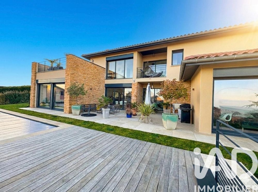 � vendre  Villa Poleymieux-au-Mont-d'Or (69250)