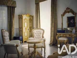  Propri�t�/ch�teau � vendre 15 + pi�ces 1625 m�