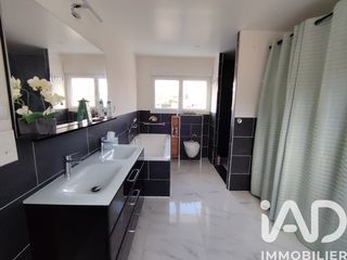  Maison � vendre 5 pi�ces 190 m�