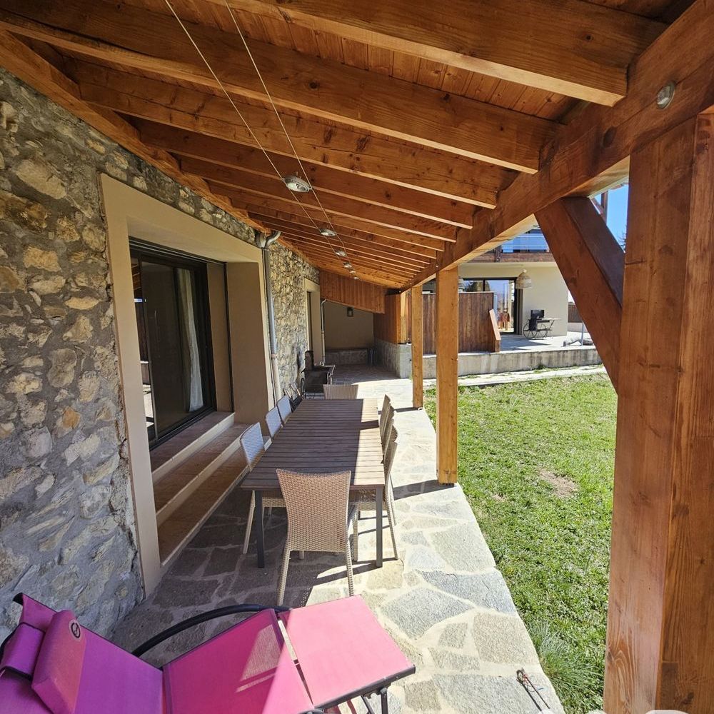 � vendre  Maison Saint-Apollinaire (05160)