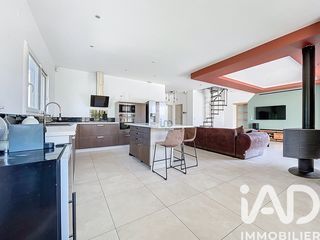  Maison � vendre 7 pi�ces 198 m�