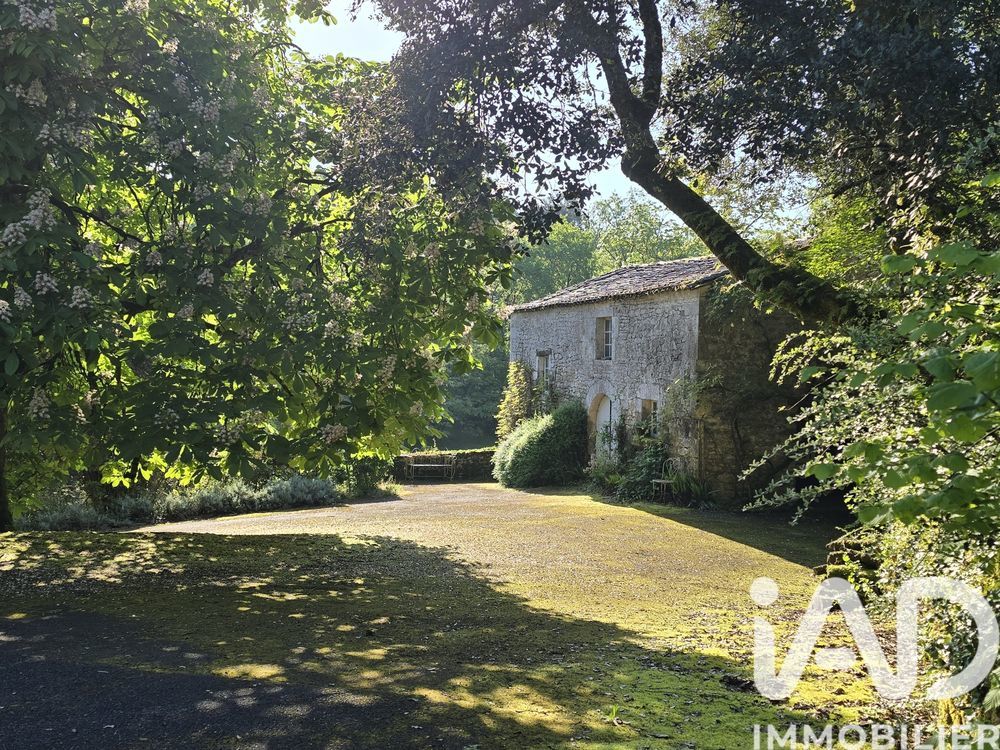 � vendre  Maison Gensac-la-Pallue (16130)