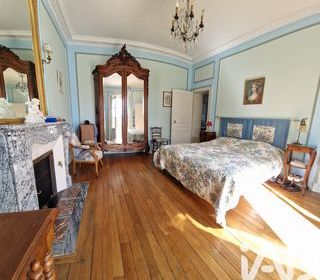  Maison � vendre 15 + pi�ces 270 m�