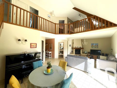   Vente Maison traditionnelle 7 pi�ces Maison - 7 pi�ce(s) - 147 m�