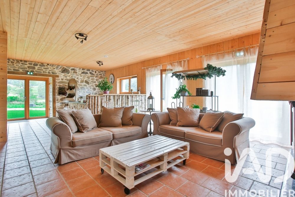 � vendre  Maison Champs-sur-Tarentaine-Marchal (15270)