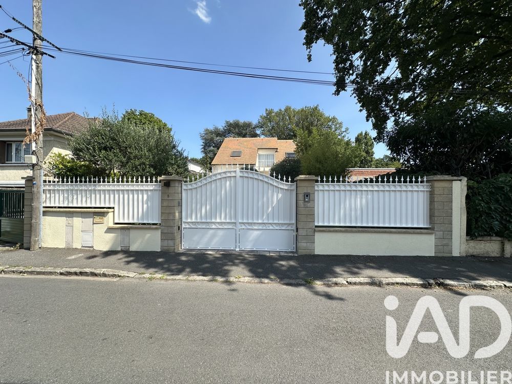 � vendre  Villa Sainte-Genevi�ve-des-Bois (91700)