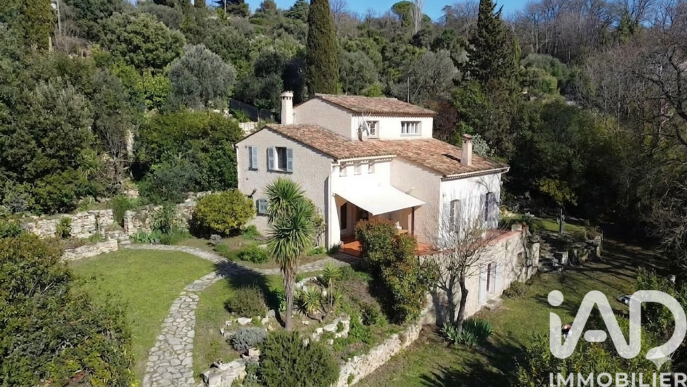 � vendre  Villa Montauroux (83440)