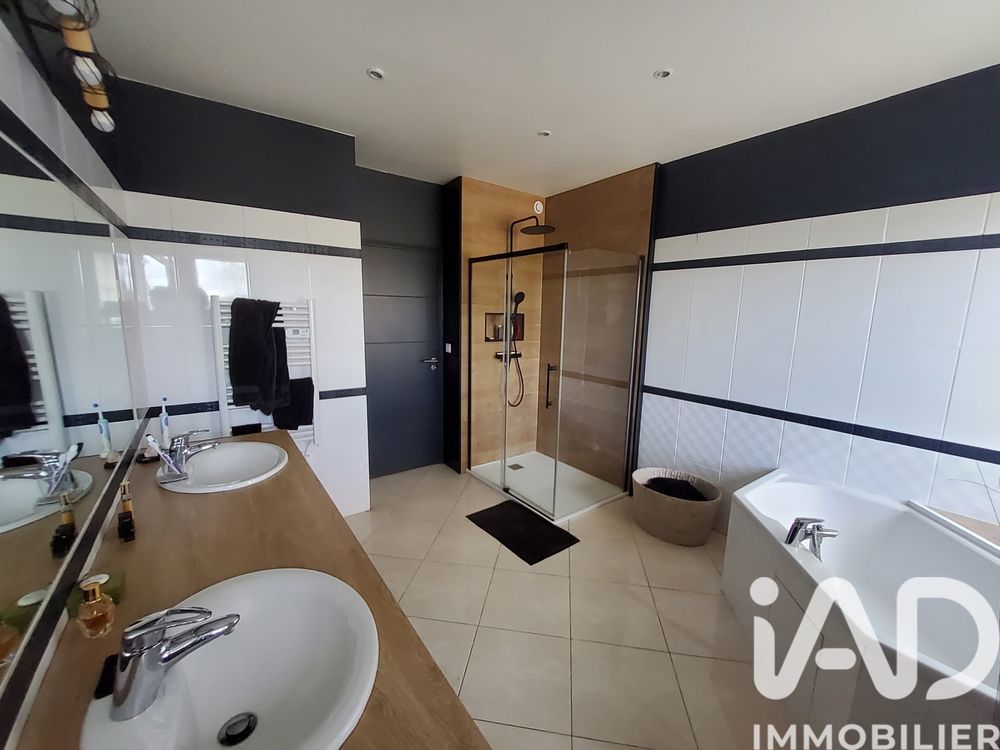 � vendre  Maison Angers (49000)