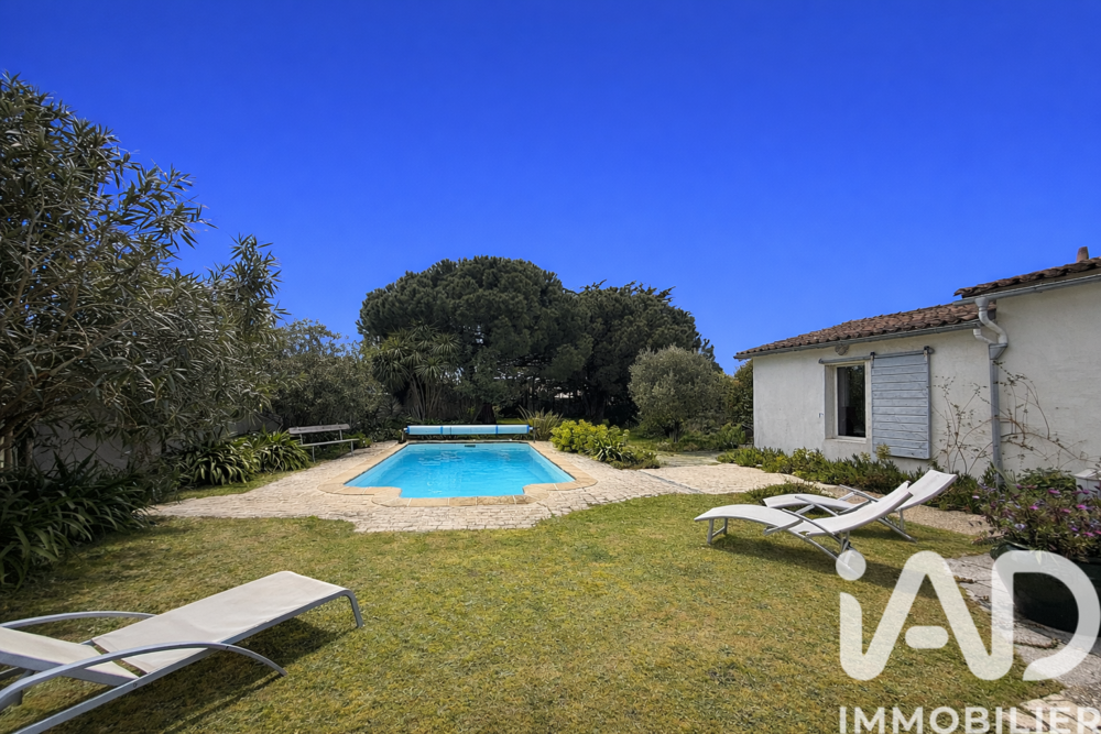 � vendre  Maison Loix (17111)